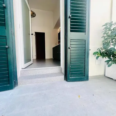 Loft 206 *